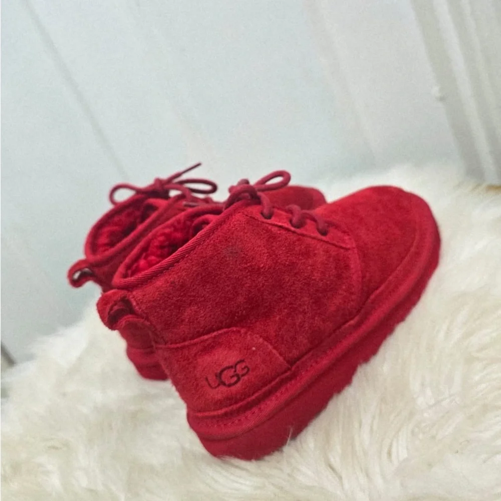 UGG size color